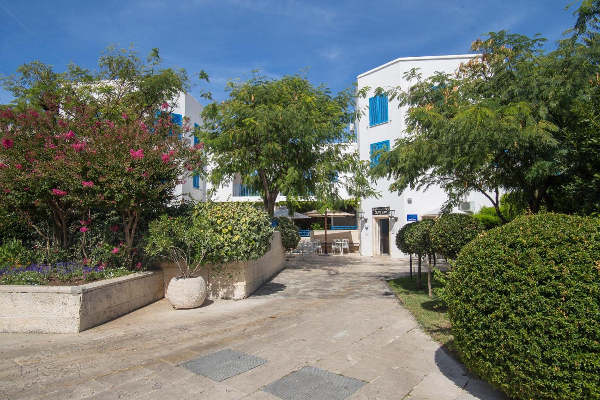 Hotel Aleksandar Budva Exterior photo